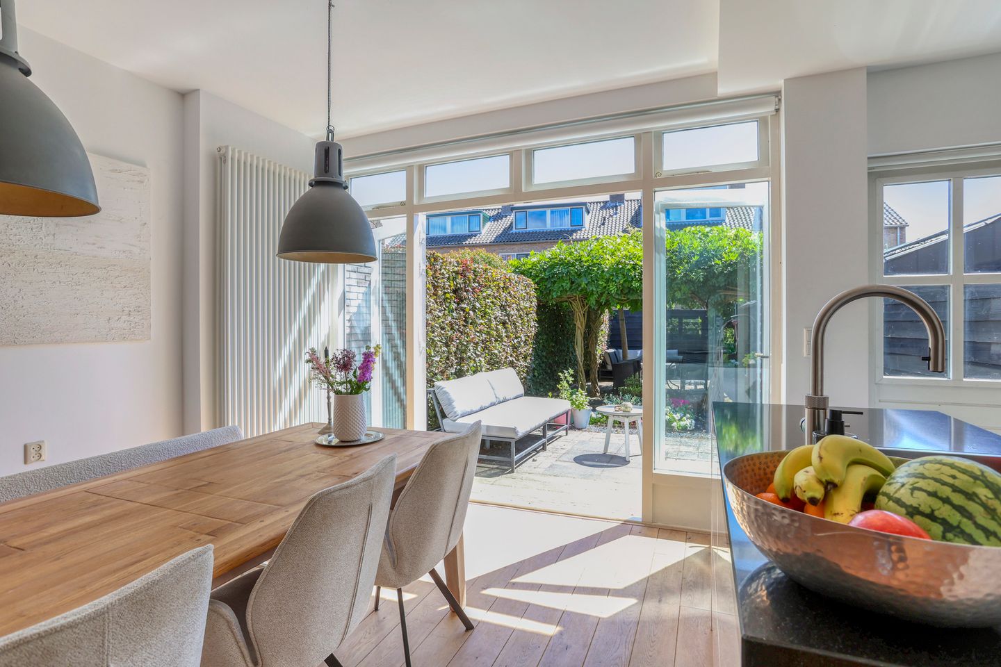 Photo 10 of Van Boetzelaerstraat 70