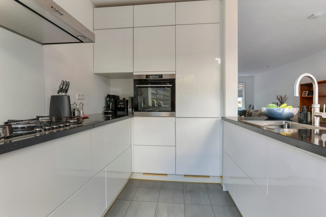 Photo 13 of Van Boetzelaerstraat 70