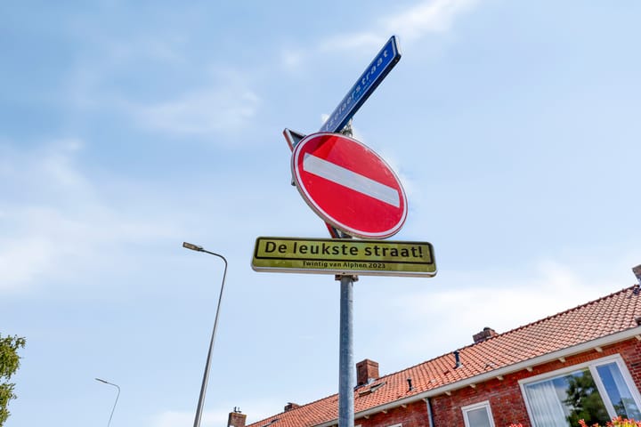 Foto 47 van Van Boetzelaerstraat 70