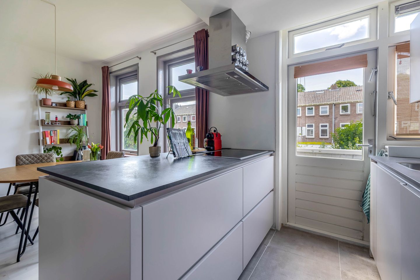 Foto 20 van Schouwweteringstraat 8-BS