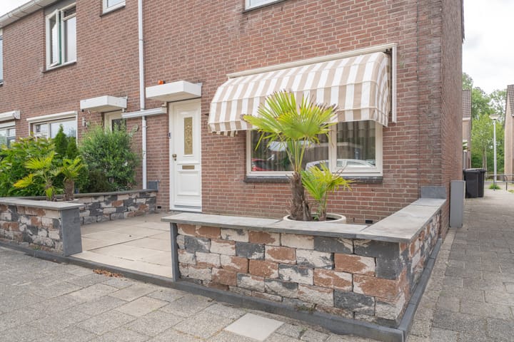 Foto 8 van Baardmosstraat 135