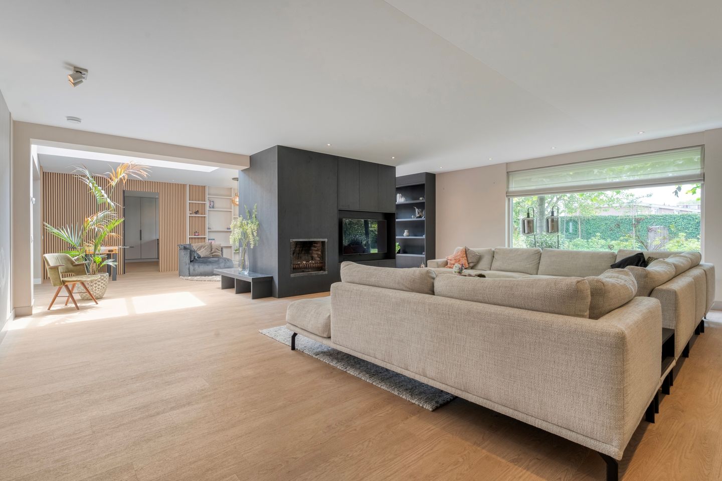 Photo 35 of Brinkstraat 18