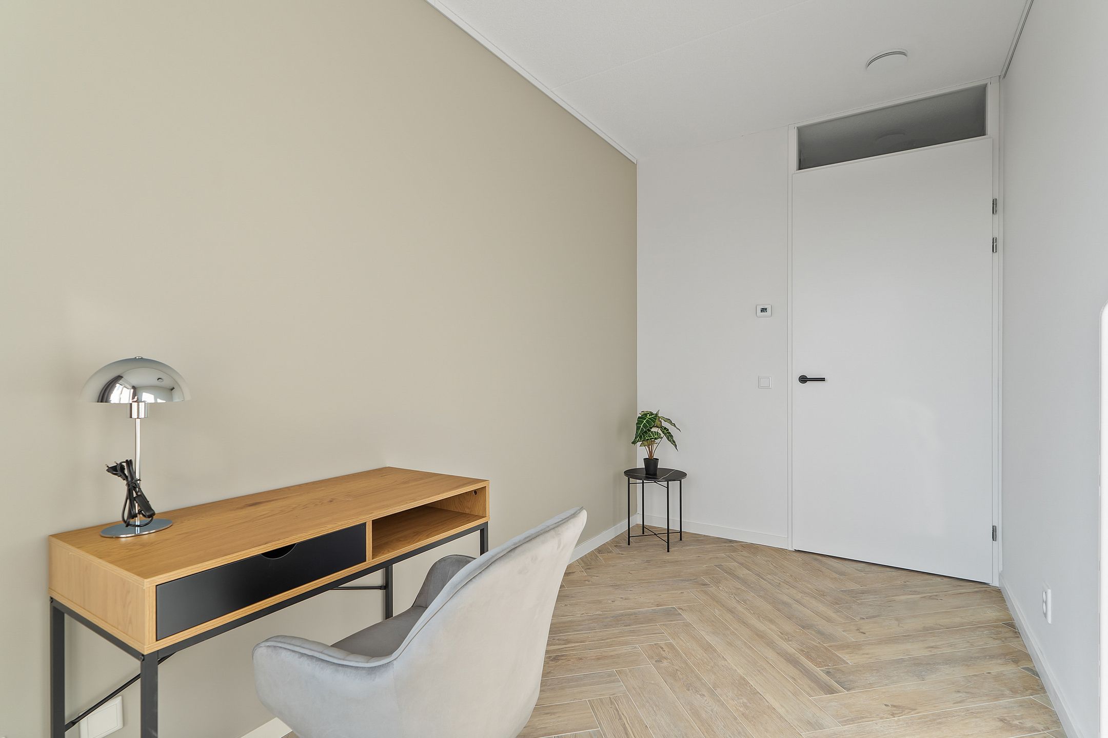 Foto 24 van Mahoniehout 419