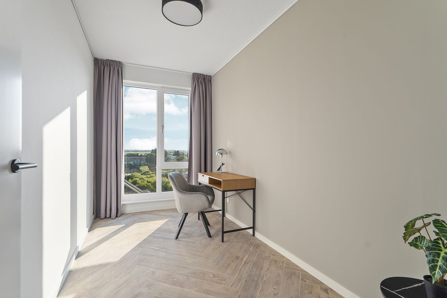 Foto 25 van Mahoniehout 419