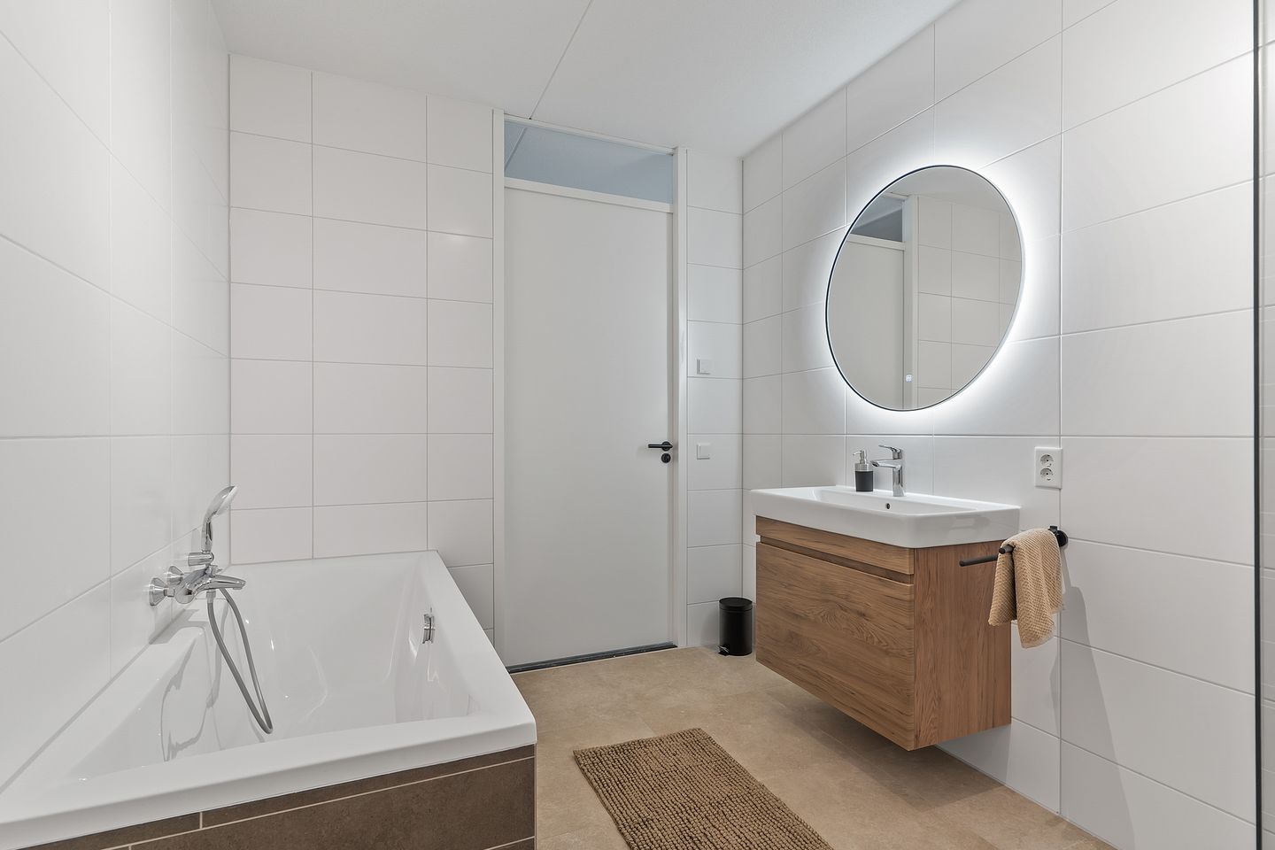 Foto 29 van Mahoniehout 419