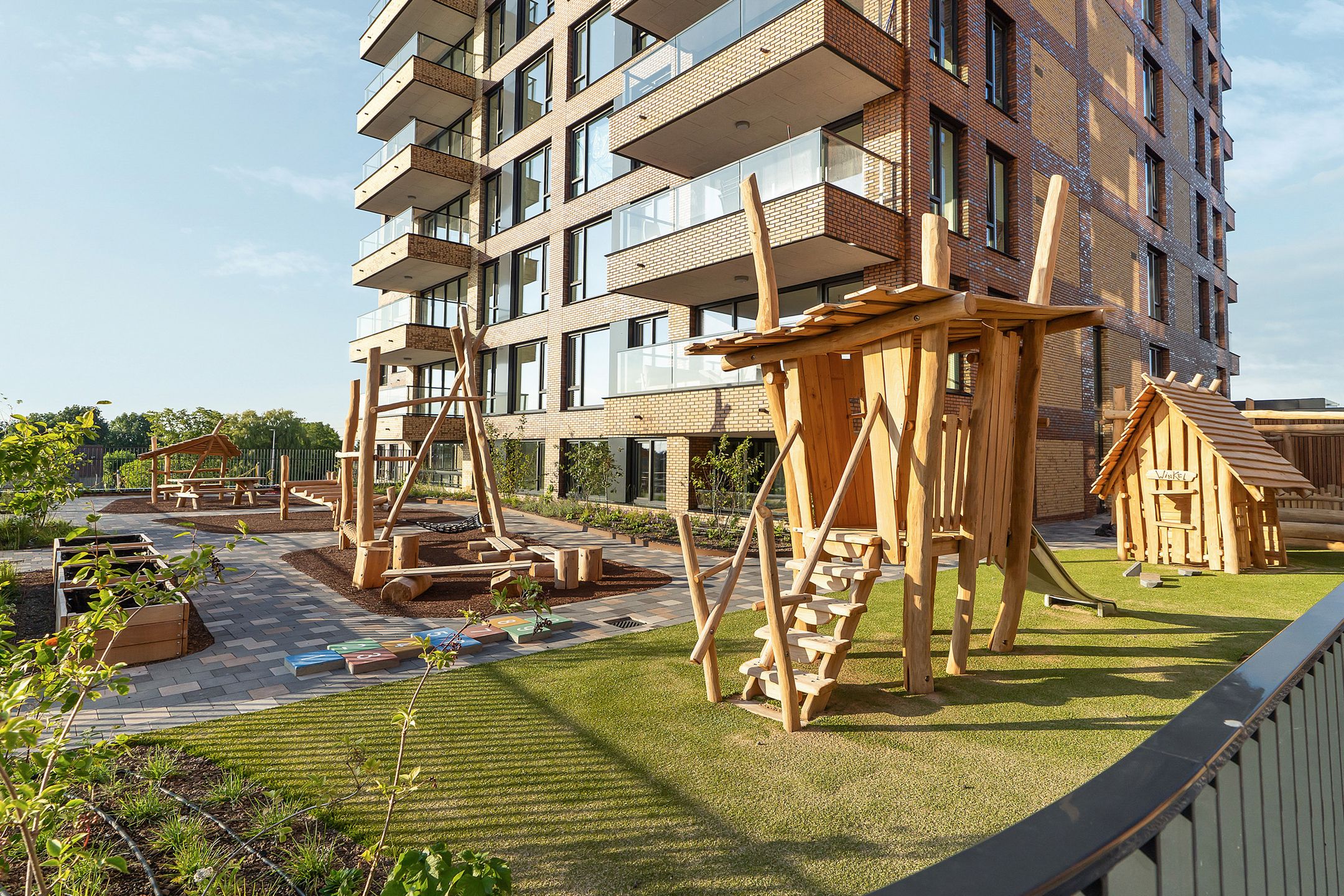 Foto 33 van Mahoniehout 419