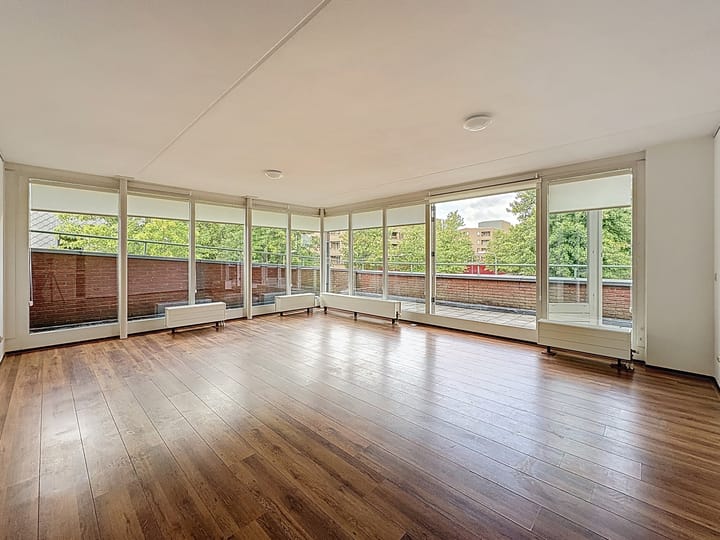 Photo 2 of Provinciënlaan 4-E