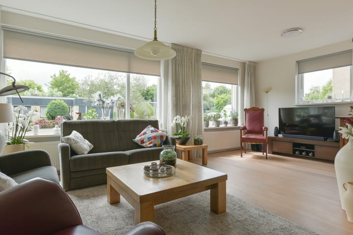 Foto 2 van Burgemeester van Baaklaan 16