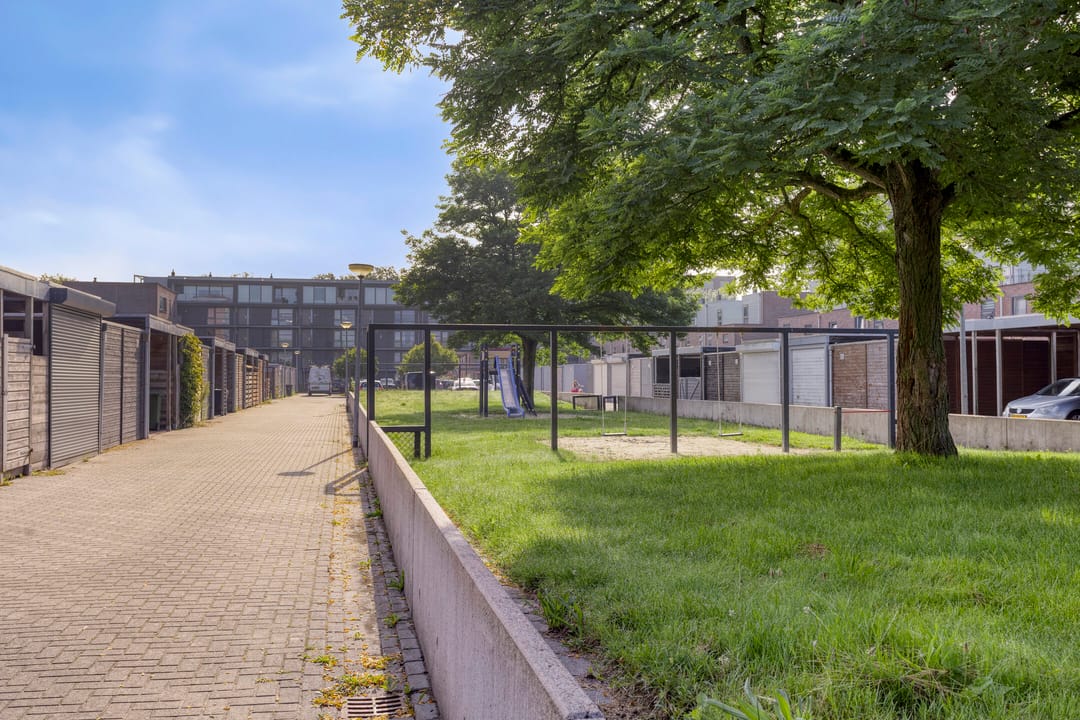 Foto 47 van Johannes Vermeerstraat 8