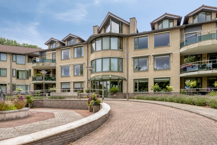 Photo 4 of Anna Paulownaplein 23