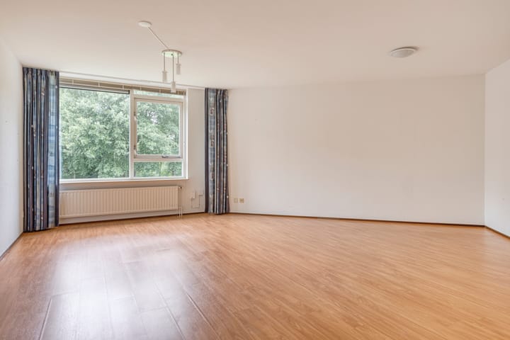 Photo 14 of Anna Paulownaplein 23