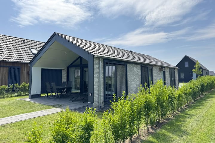 Foto 2 van Duinigermeerweg 1-R26