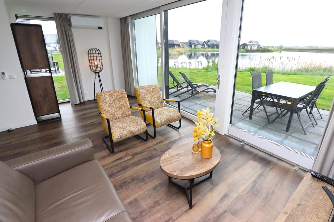 Photo 7 of Duinigermeerweg 1-R39