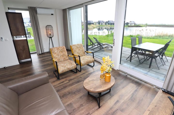 Photo 7 of Duinigermeerweg 1-R39