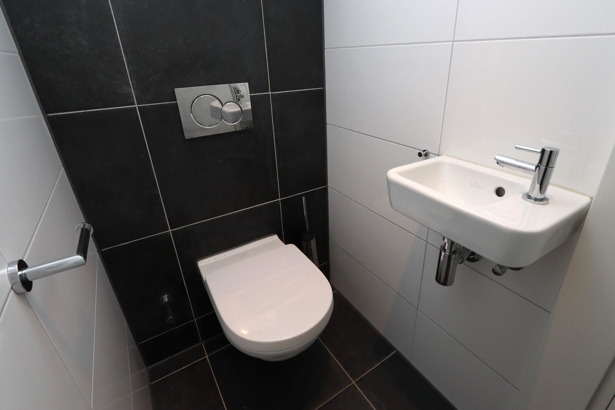 Photo 21 of Duinigermeerweg 1-R39