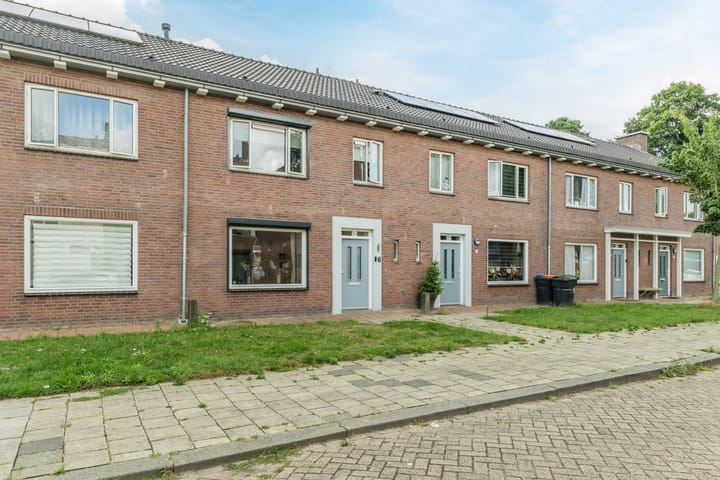 Foto 25 van Marsstraat 6