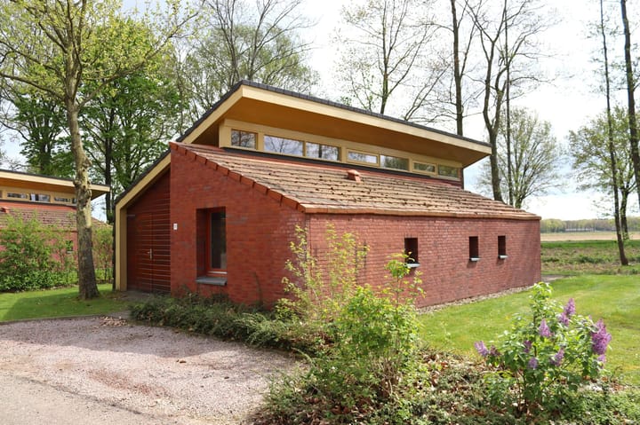 Photo 2 of Zwembadweg 2-W111