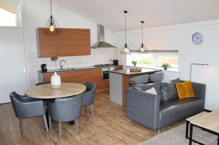 Photo 6 of Zwembadweg 2-W111