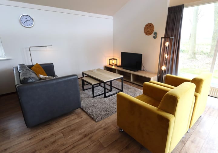 Photo 8 of Zwembadweg 2-W111