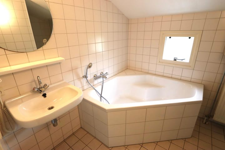 Photo 14 of Zwembadweg 2-W111