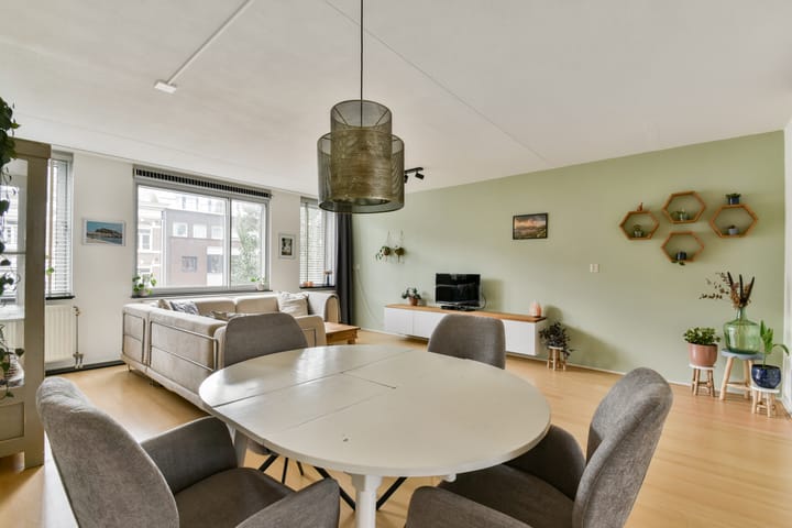 Foto 7 van Wijttenbachstraat 11-L