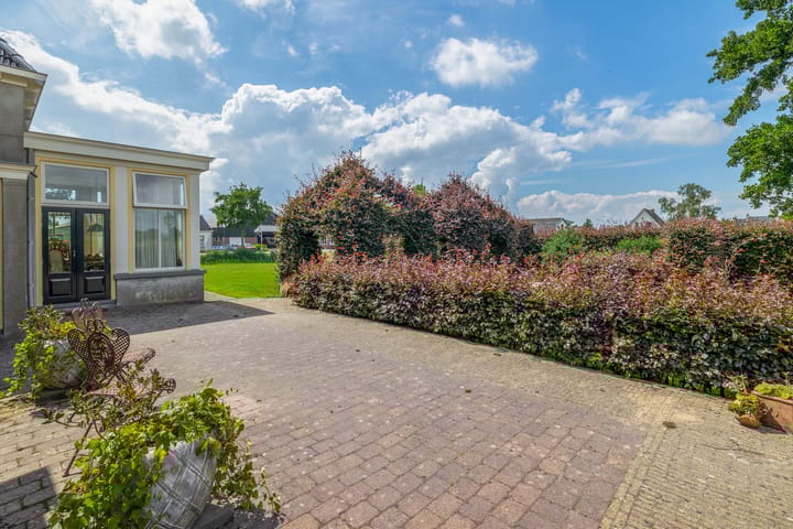 Foto 51 van Buren 27