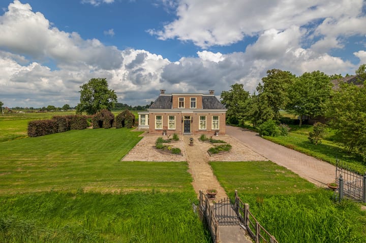 Foto 55 van Buren 27