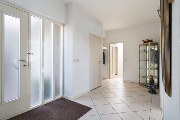 Foto 6 van Meidoornlaan 6