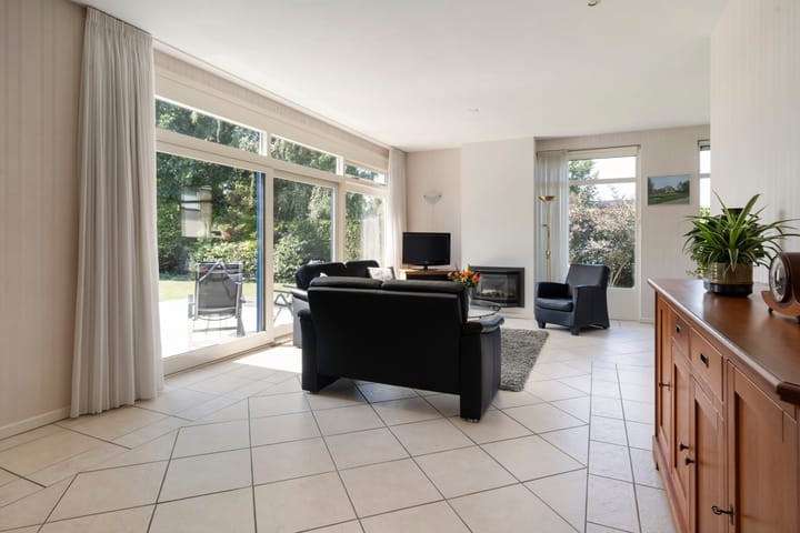 Foto 9 van Meidoornlaan 6