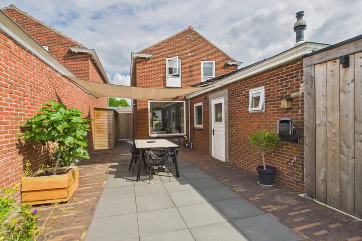 Foto 40 van Beatrixstraat 6