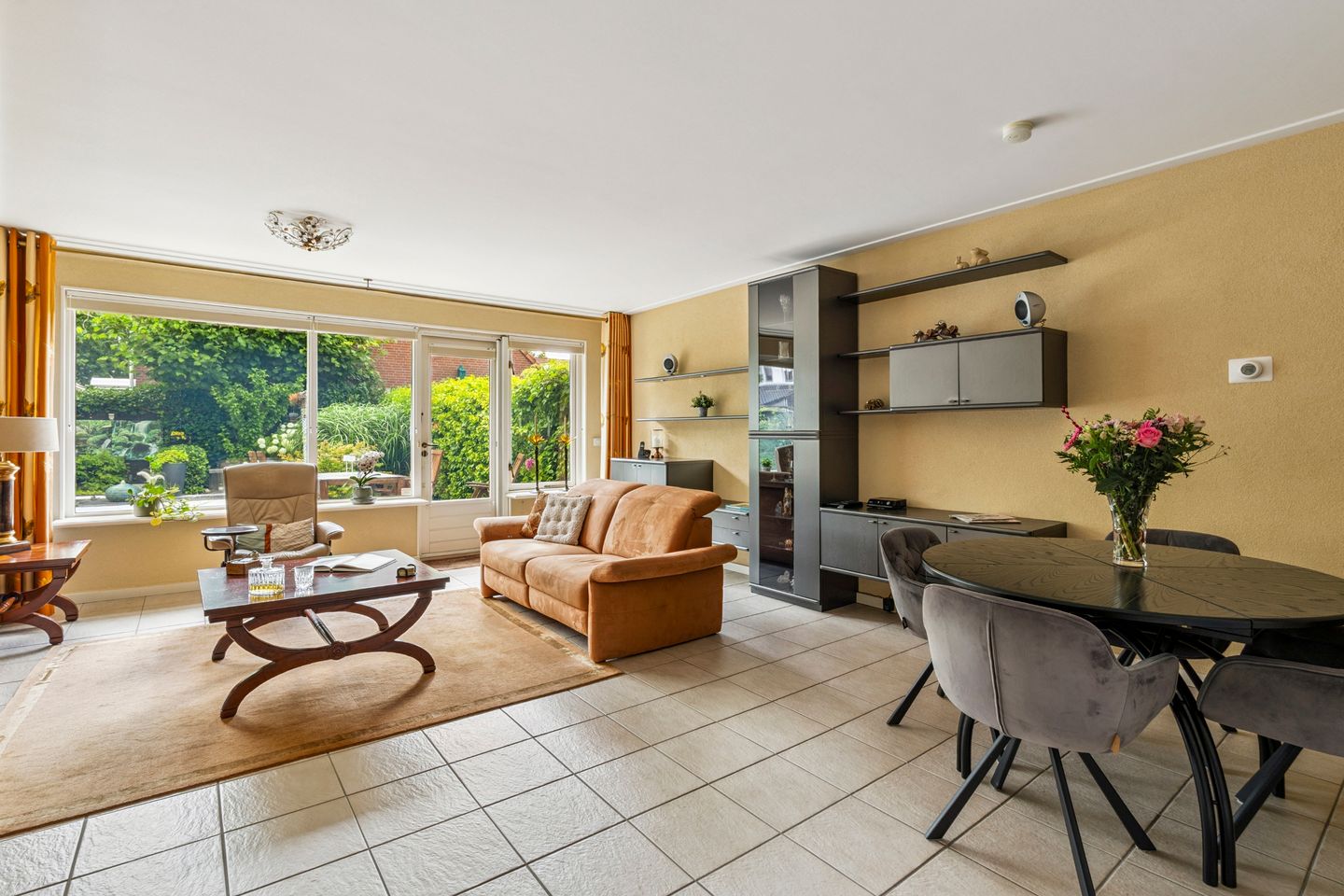 Photo 5 of Dukaatstraat 36