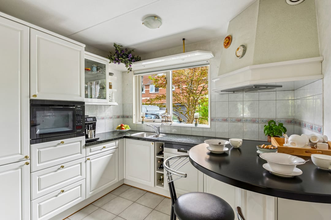 Photo 8 of Dukaatstraat 36