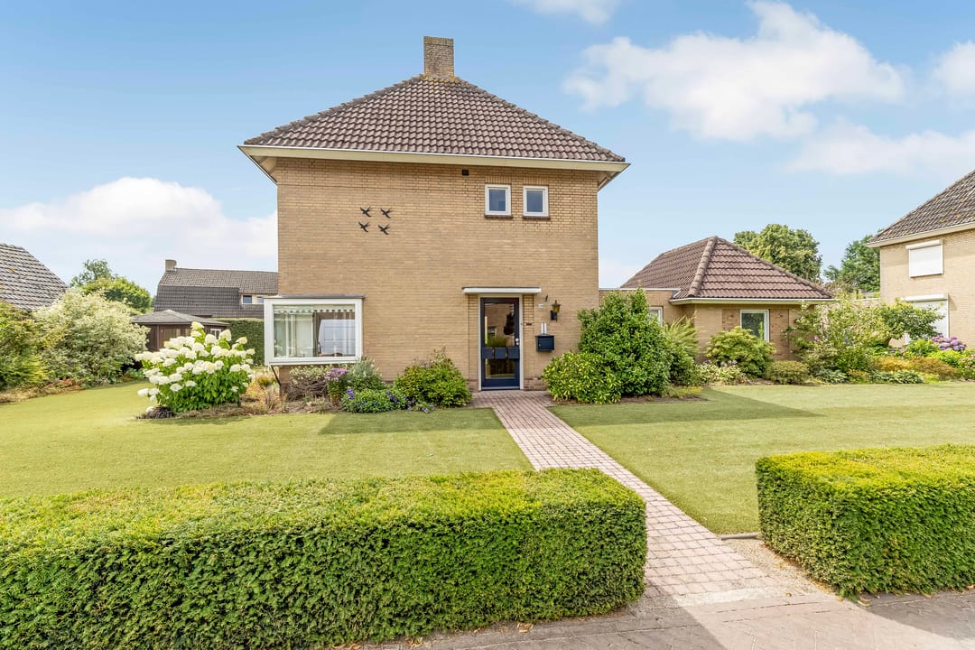 Photo 1 of Pastoor Castelijnsstraat 38