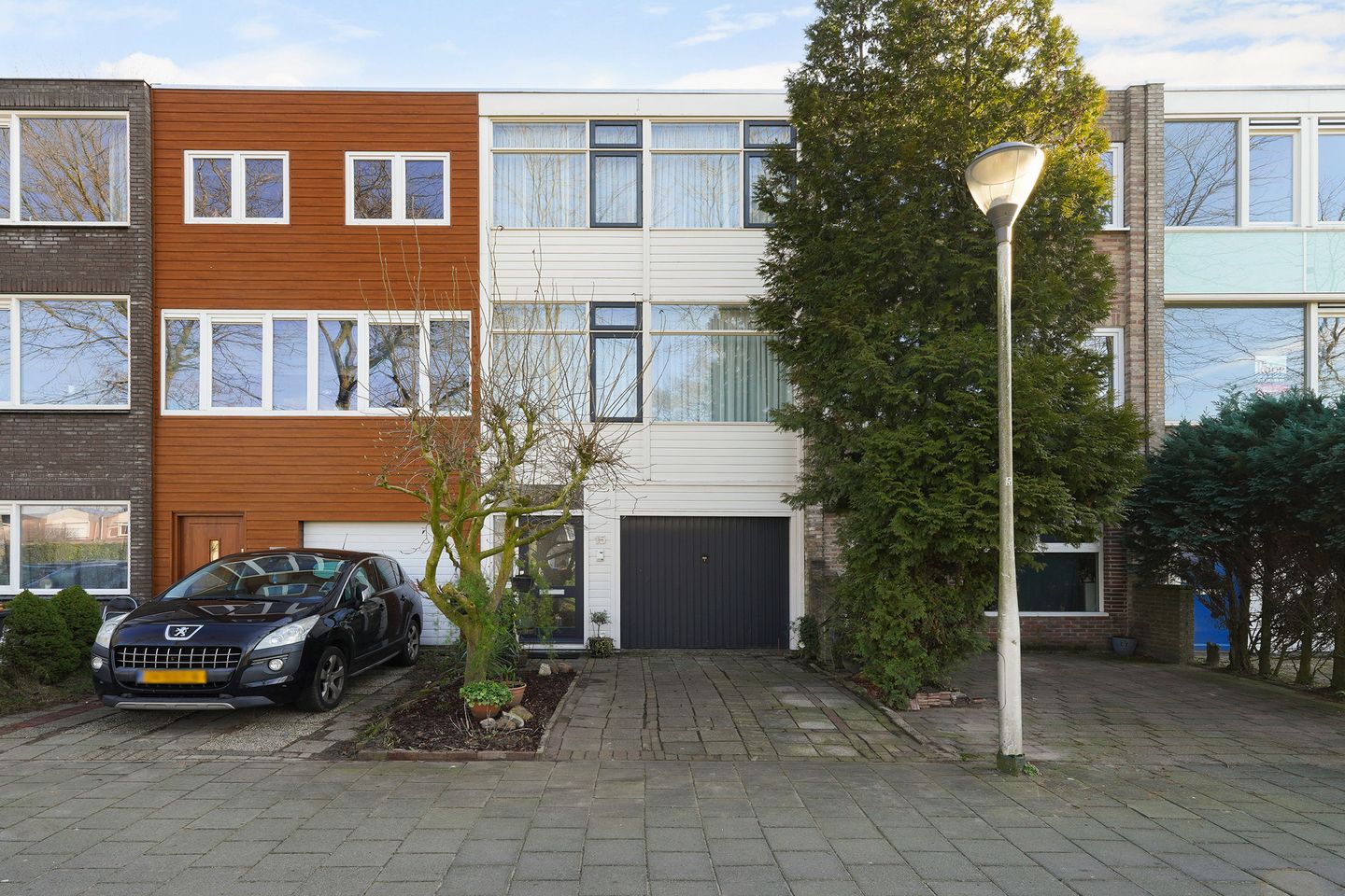 Foto 1 van Koebergstraat 15