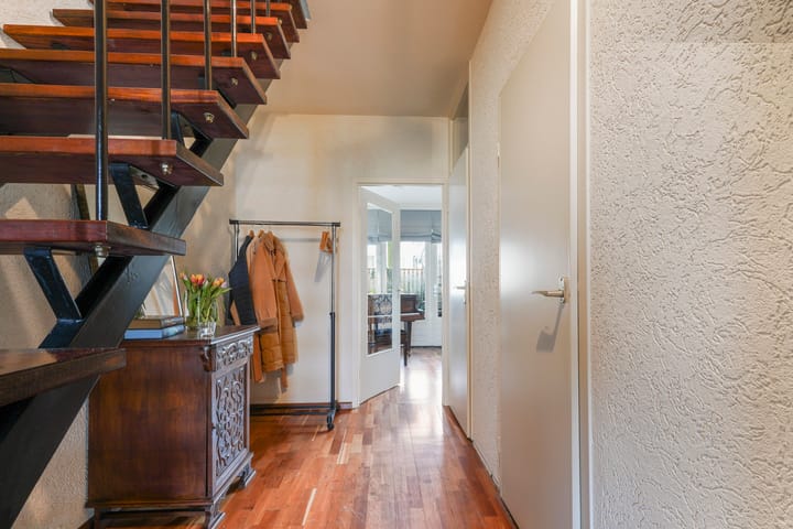 Foto 9 van Koebergstraat 15