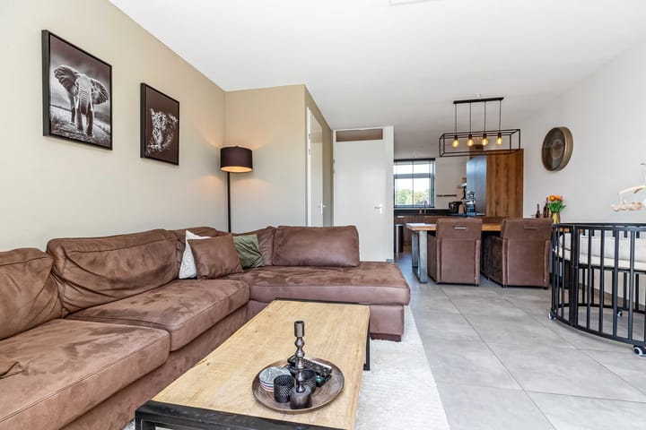 Photo 9 of Pinksterbloemstraat 22