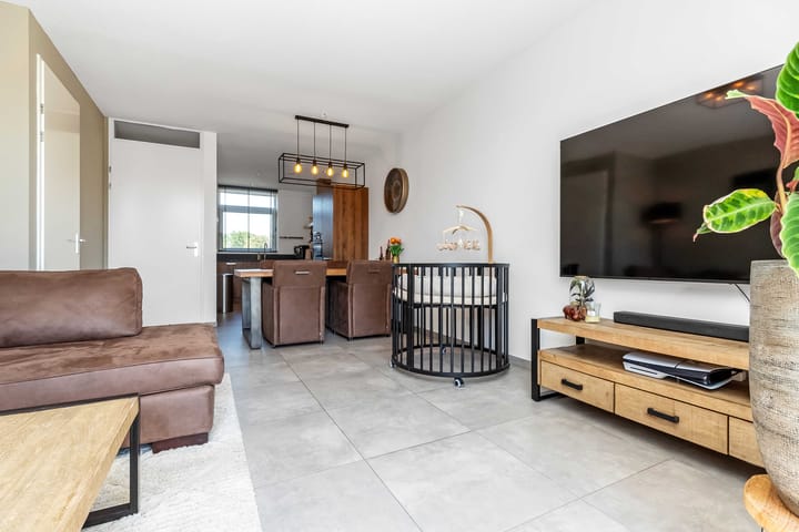 Photo 11 of Pinksterbloemstraat 22