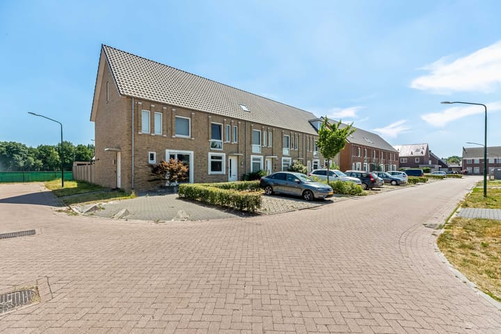 Photo 24 of Pinksterbloemstraat 22