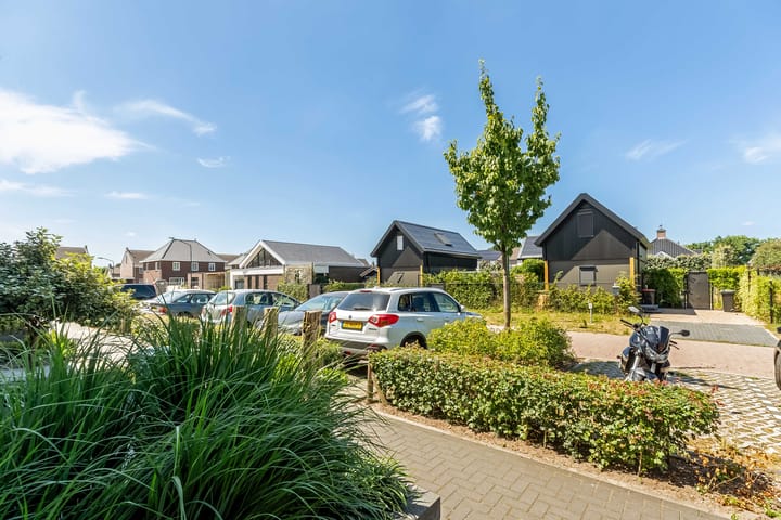 Photo 25 of Pinksterbloemstraat 22