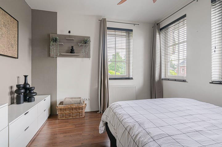 Photo 36 of Refter 12