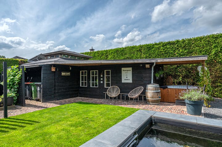 Photo 80 of Refter 12