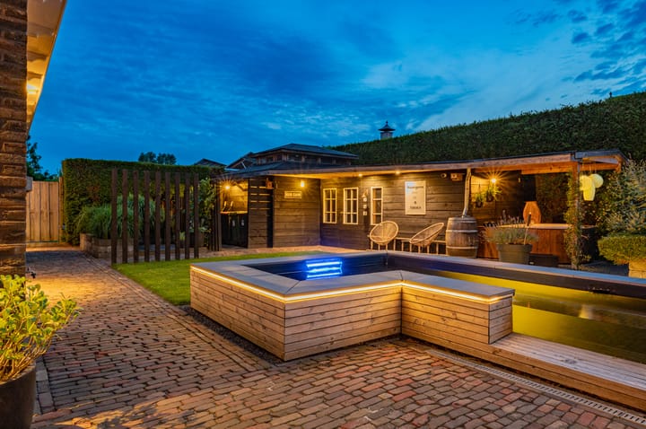 Photo 88 of Refter 12