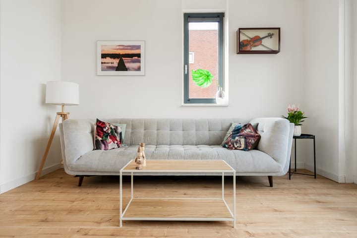 Photo 10 of Zuiderspoorstraat 75