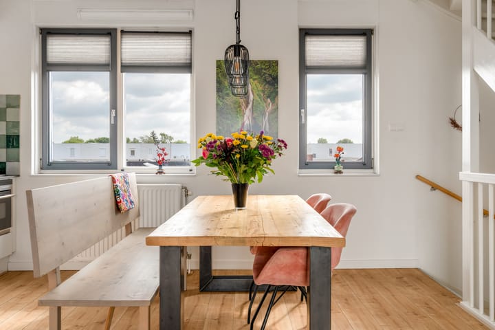 Photo 18 of Zuiderspoorstraat 75