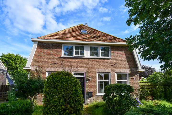 Foto 2 van Oosterburen 62