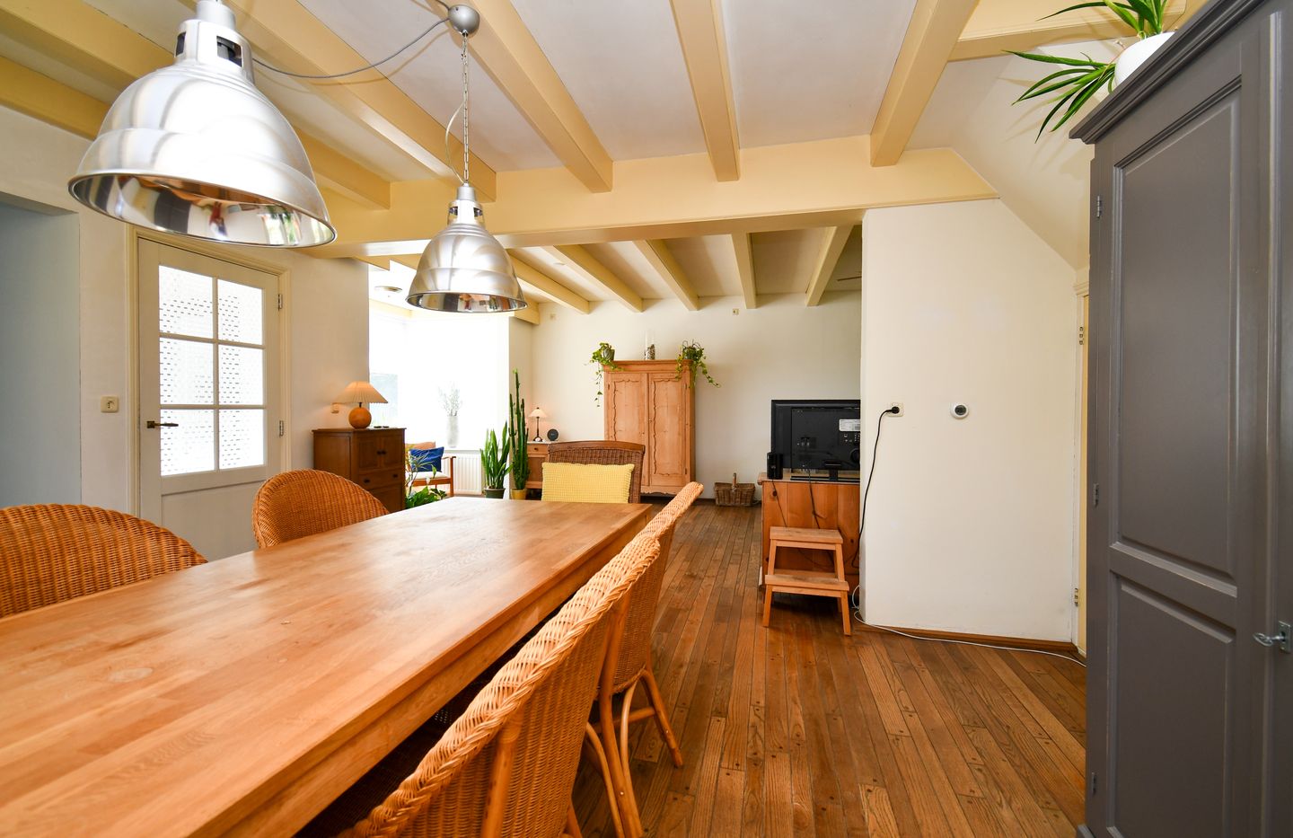 Foto 10 van Oosterburen 62