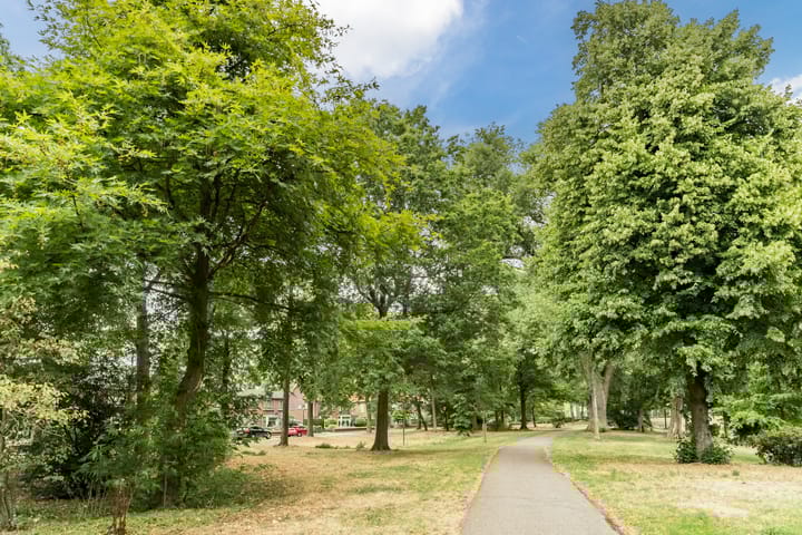 Foto 32 van Aartshertogenlaan 317