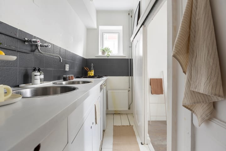 Foto 13 van Hardewikerstraat 31