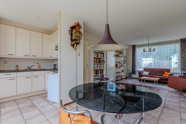 Photo 8 of Pontiaanstraat 12