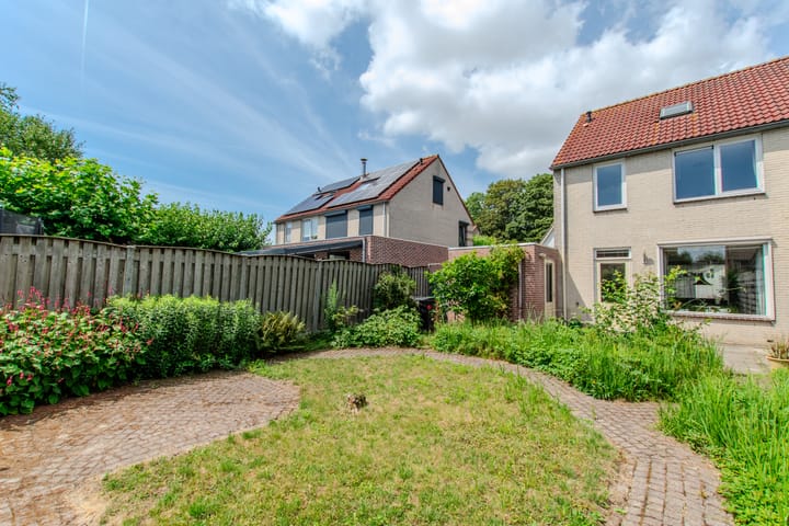 Photo 23 of Pontiaanstraat 12